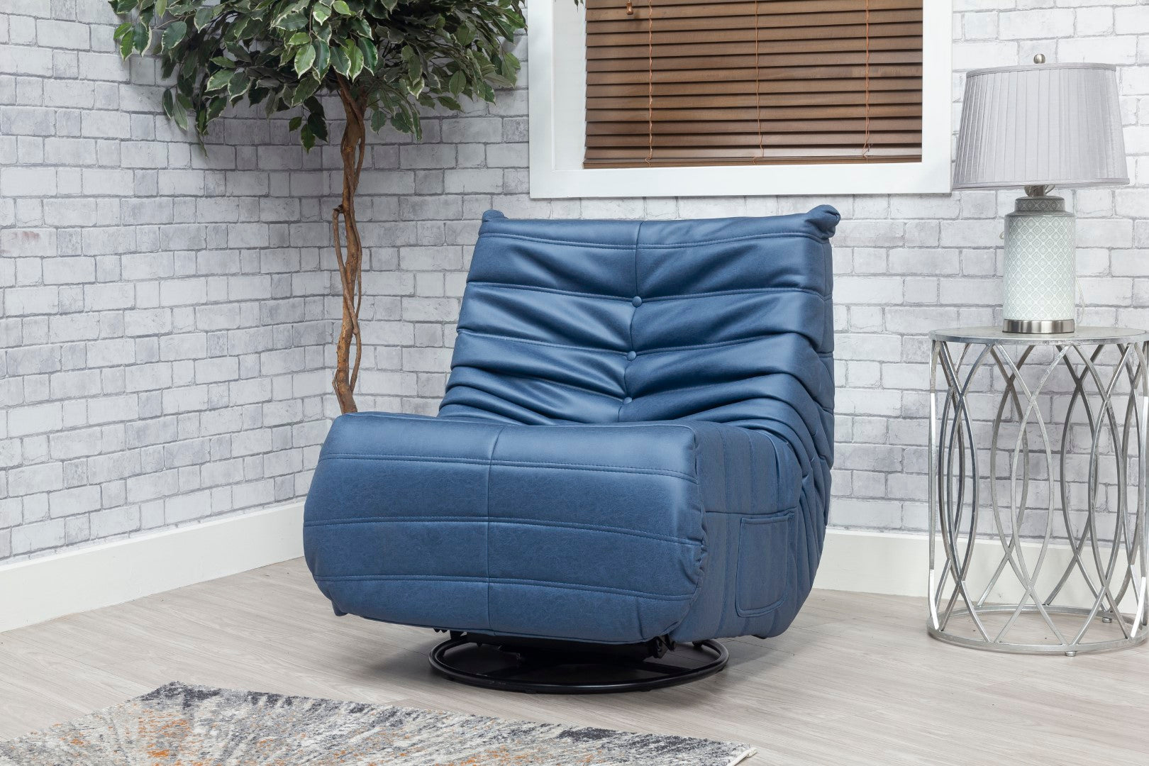 Captain swivel rocker recliner