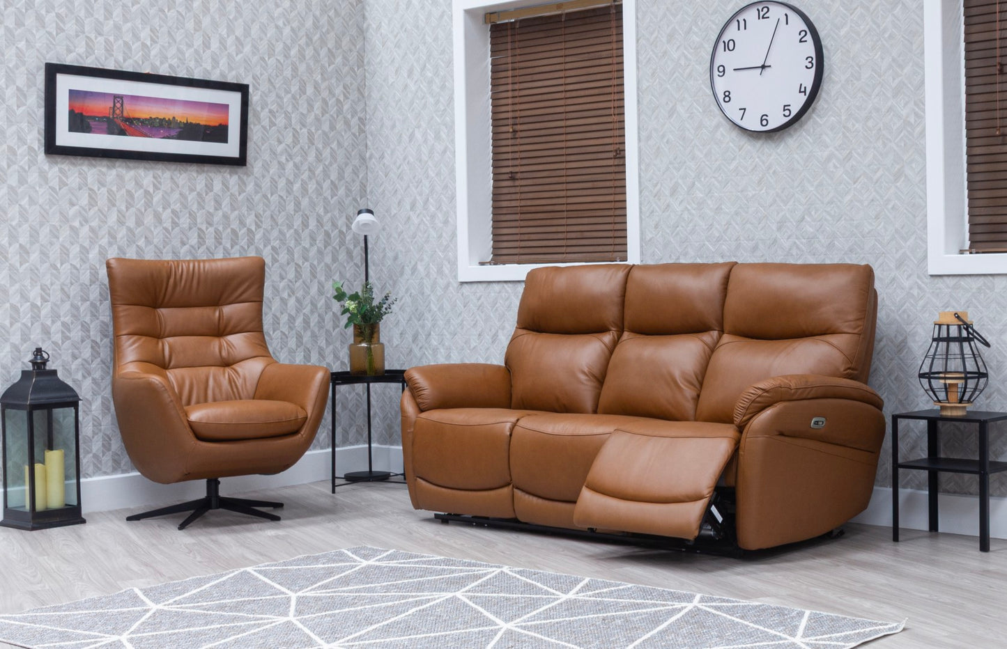 Orbit Swivel Chair - Leather