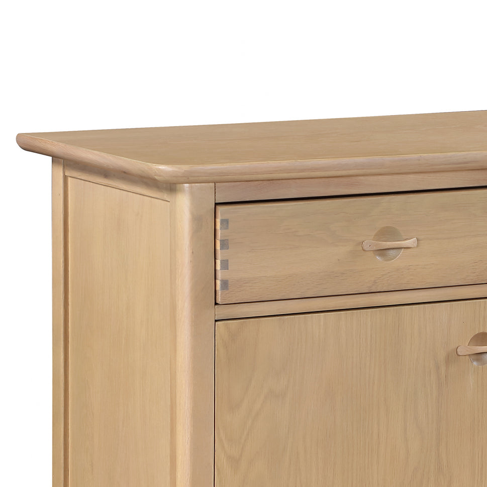 Cotswold Oak 3-Door Sideboard