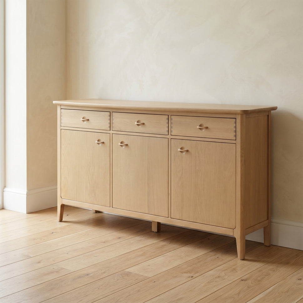 Cotswold Oak 3-Door Sideboard