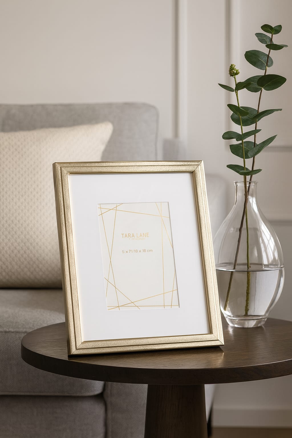 Petra 5 x 7 Gold Photo Frame